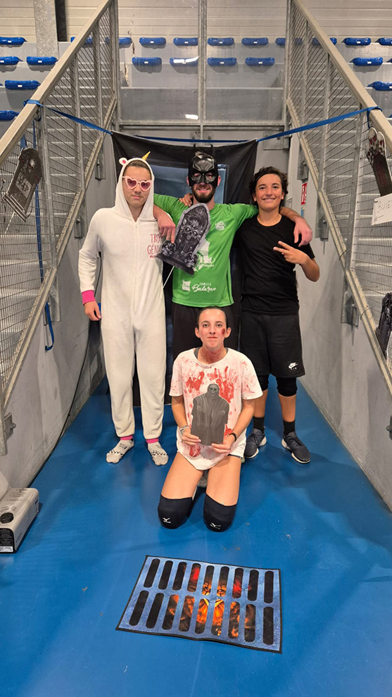 ../photos/dossiersPhotosOptimises/241031@Tournoi_Halloween_2024/WhatsApp Image 2024-11-01 at 00.17.06.jpeg